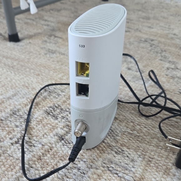 SURFboard White Modem - Picture 2 of 2